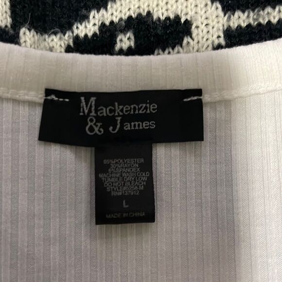 NWT- Mackenzie & James- L - Picture 5 of 7